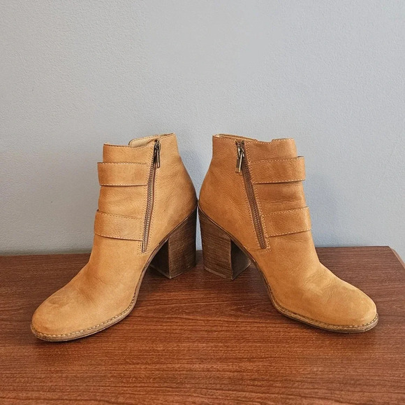 Steve MaddenTrevur Double Buckle Ankle Boots - Picture 2 of 11